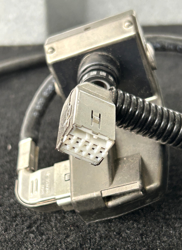 MERCEDES CAMERA RADAR LANE ASSISTANT + CABLE ACTROS MP4 A00282206797 - Sensor: bild 3 MERCEDES CAMERA RADAR LANE ASSISTANT + CABLE ACTROS MP4 A00282206797 - Sensor: bild 3