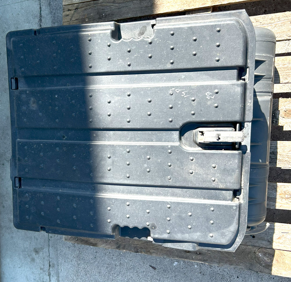 Mercedes AROCS MP4 BATTERY BOX WITH CYLINDERS - Batteri för Lastbil: bild 5 Mercedes AROCS MP4 BATTERY BOX WITH CYLINDERS - Batteri för Lastbil: bild 5
