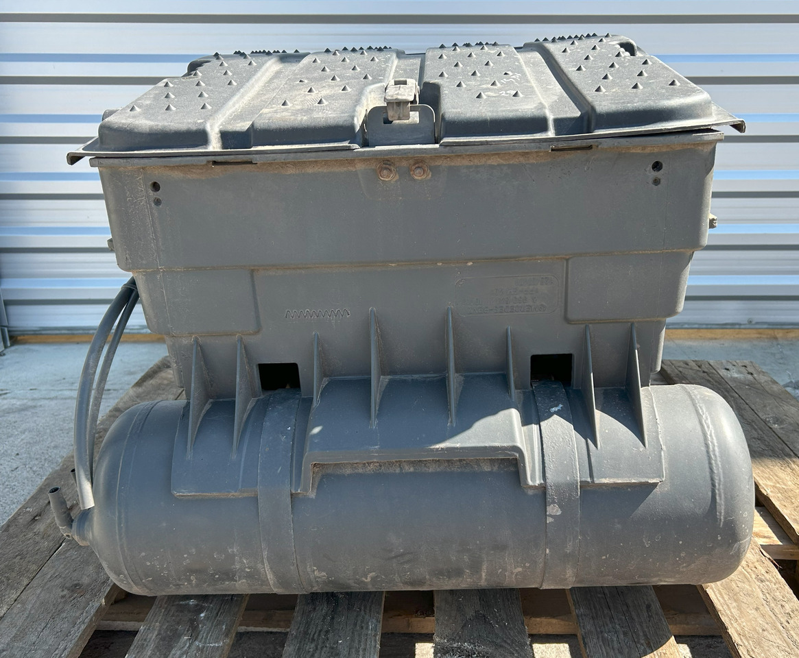 Mercedes AROCS MP4 BATTERY BOX WITH CYLINDERS - Batteri för Lastbil: bild 2 Mercedes AROCS MP4 BATTERY BOX WITH CYLINDERS - Batteri för Lastbil: bild 2