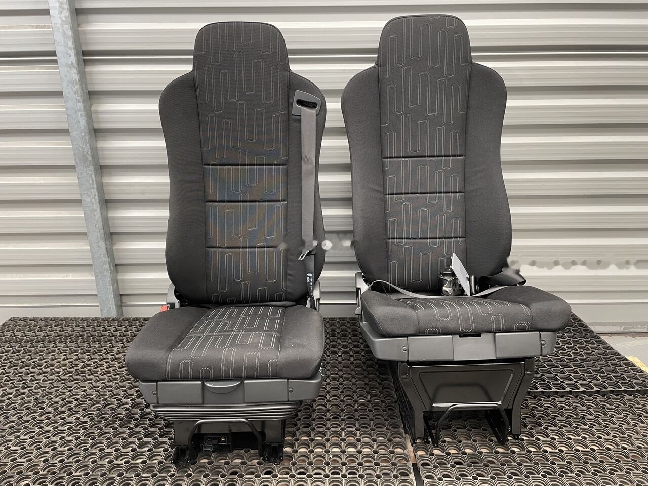 Mercedes-Benz ATEGO SEATS BRAND NEW truck - Säte för Lastbil: bild 1 Mercedes-Benz ATEGO SEATS BRAND NEW truck - Säte för Lastbil: bild 1