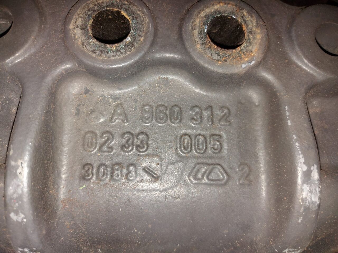 Suport arc Mercedes-Benz A9603120233 Mercedes-Benz ACTROS MP4 truck - Fjädring för Lastbil: bild 2 Suport arc Mercedes-Benz A9603120233 Mercedes-Benz ACTROS MP4 truck - Fjädring för Lastbil: bild 2