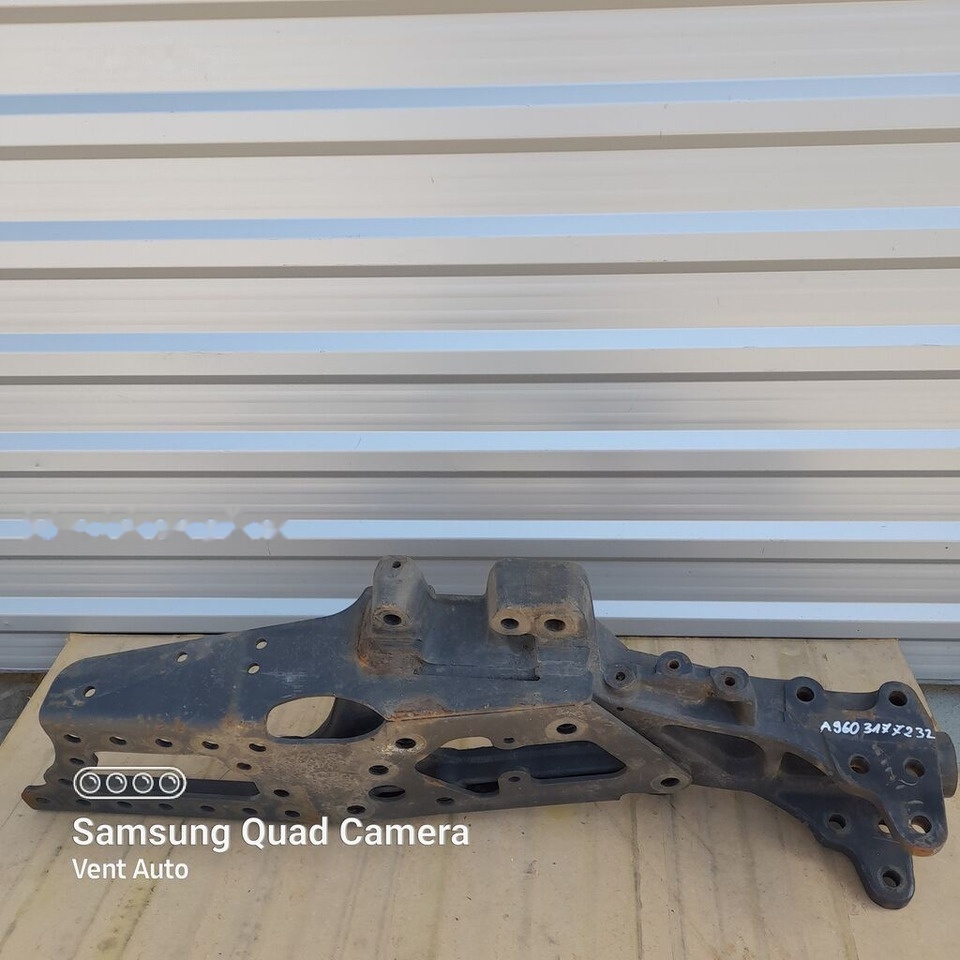 WSPORNIK PODWOZIA Mercedes-Benz ACTROS MP4 A9603177232 Mercedes-Benz A9603177232 - Fjädring för Lastbil: bild 3 WSPORNIK PODWOZIA Mercedes-Benz ACTROS MP4 A9603177232 Mercedes-Benz A9603177232 - Fjädring för Lastbil: bild 3