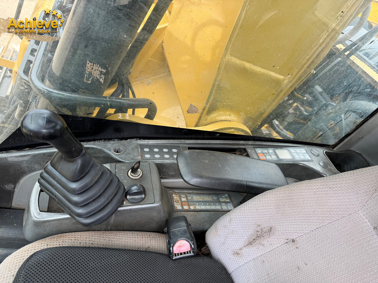 Grävmaskin CATERPILLAR CAT 320D C6.4ACERT 1m³ 20930KG 20TON 103Kw/2000rpm 35Mpa【ACHIEVE】 TOP CONDITION!!!: bild 12 Grävmaskin CATERPILLAR CAT 320D C6.4ACERT 1m³ 20930KG 20TON 103Kw/2000rpm 35Mpa【ACHIEVE】 TOP CONDITION!!!: bild 12