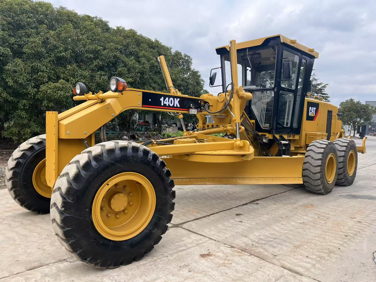 Caterpillar 140K Motor Grader Good Price Used Condition - Väghyvel: bild 1 Caterpillar 140K Motor Grader Good Price Used Condition - Väghyvel: bild 1