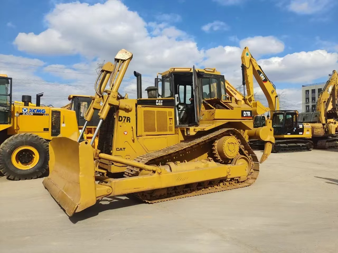 Caterpillar Secondhand Bulldozer CAT D7R Japan Origin Tracked Tractor - Bulldozer: bild 5 Caterpillar Secondhand Bulldozer CAT D7R Japan Origin Tracked Tractor - Bulldozer: bild 5