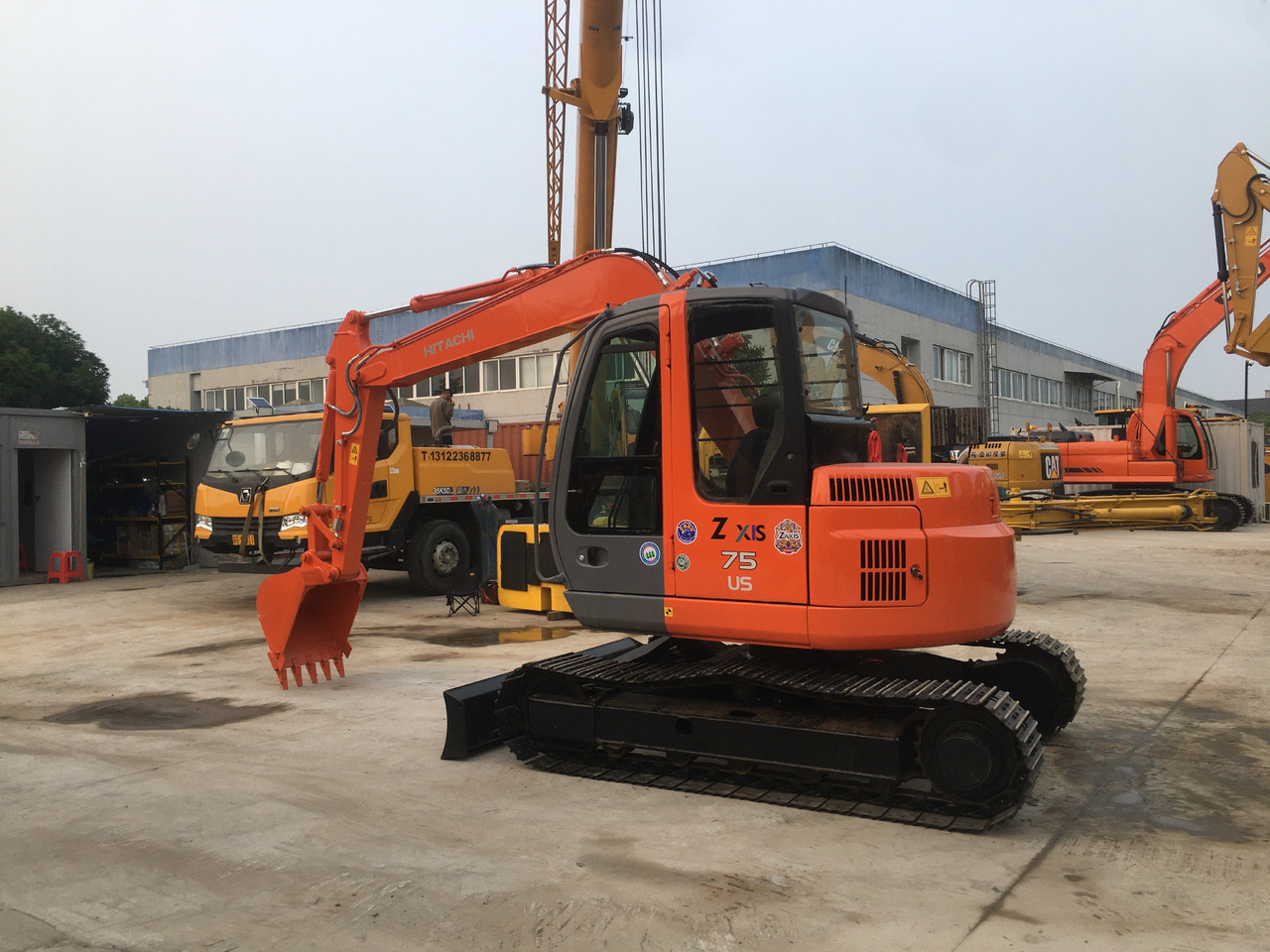 Hitachi Used Excavator Hitachi ZX75 Small Excavator for Sale - Bandgrävare: bild 1 Hitachi Used Excavator Hitachi ZX75 Small Excavator for Sale - Bandgrävare: bild 1