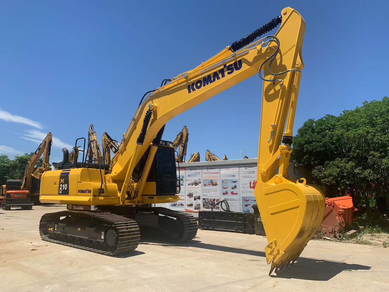 Komatsu PC210 Tracked Excavator  21 ton Construction Excavator - Bandgrävare: bild 2 Komatsu PC210 Tracked Excavator  21 ton Construction Excavator - Bandgrävare: bild 2