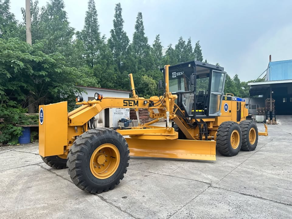 SEM 919 Motor Grader Used Condition - Väghyvel: bild 3 SEM 919 Motor Grader Used Condition - Väghyvel: bild 3