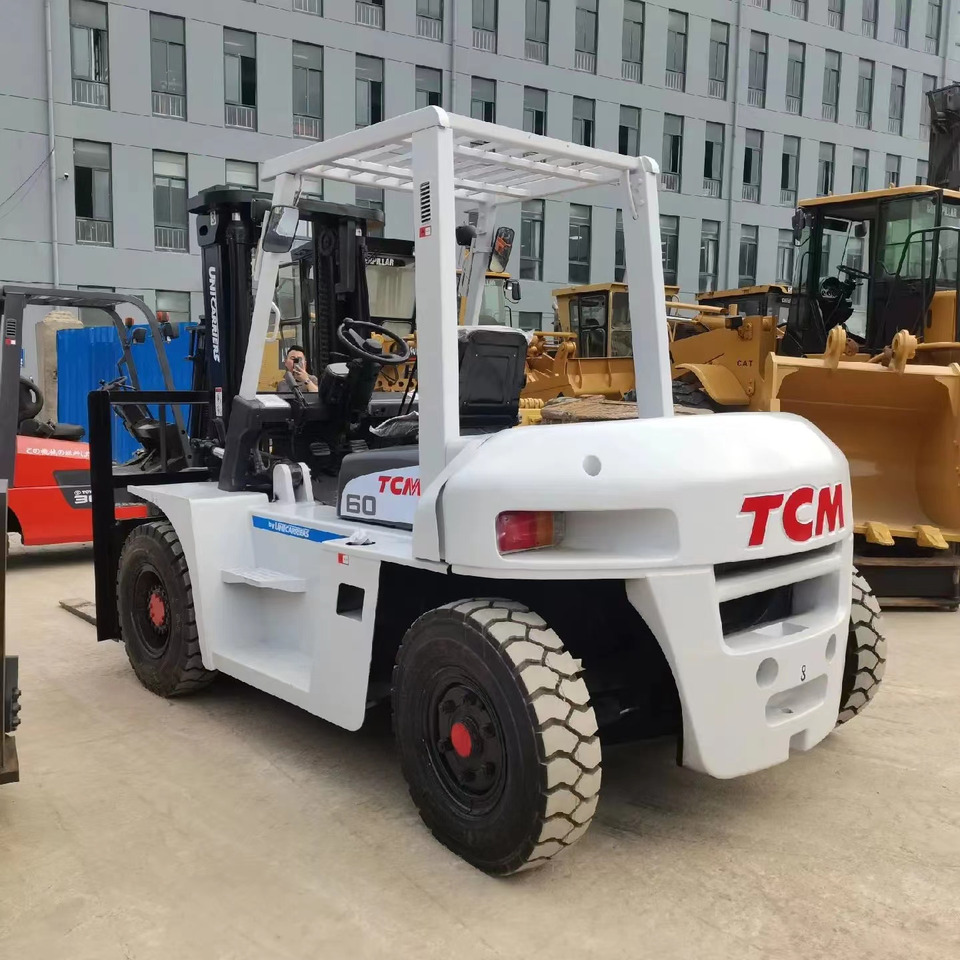TCM 6 ton Diesel Forklift FD60 with Fork Positioner - Dieseltruck: bild 5 TCM 6 ton Diesel Forklift FD60 with Fork Positioner - Dieseltruck: bild 5