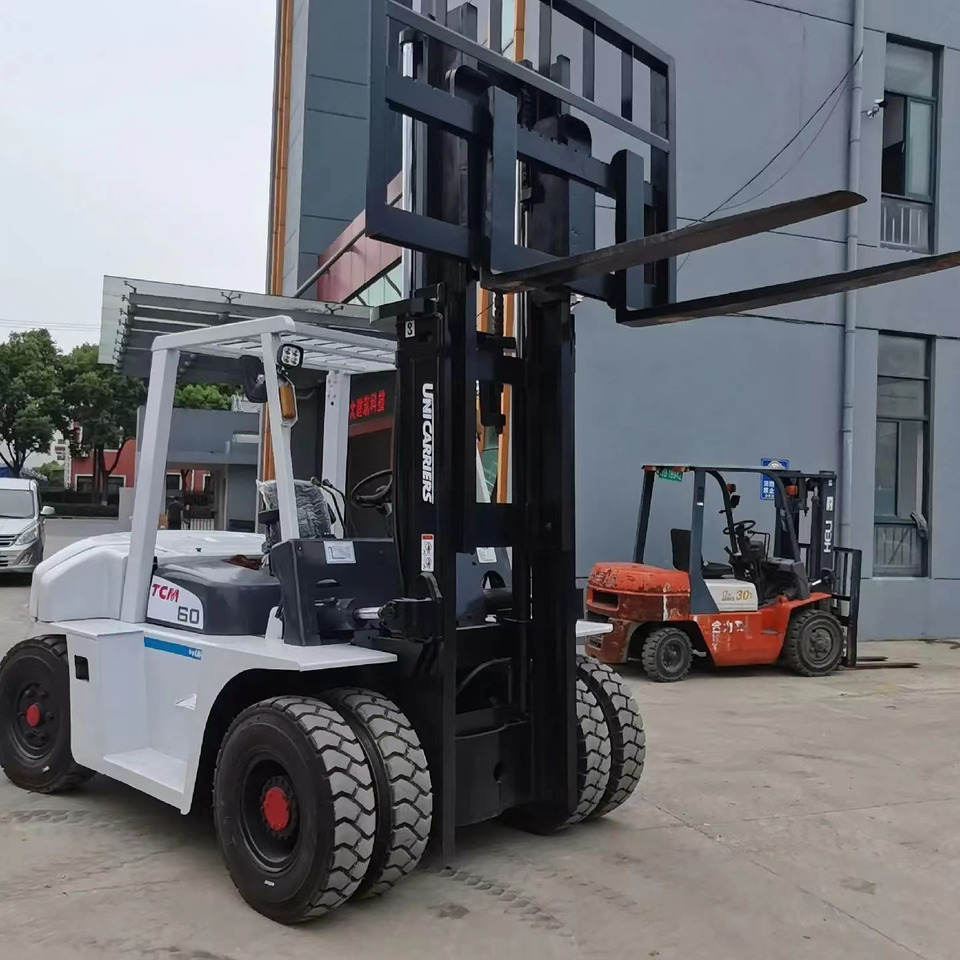 TCM 6 ton Diesel Forklift FD60 with Fork Positioner - Dieseltruck: bild 3 TCM 6 ton Diesel Forklift FD60 with Fork Positioner - Dieseltruck: bild 3