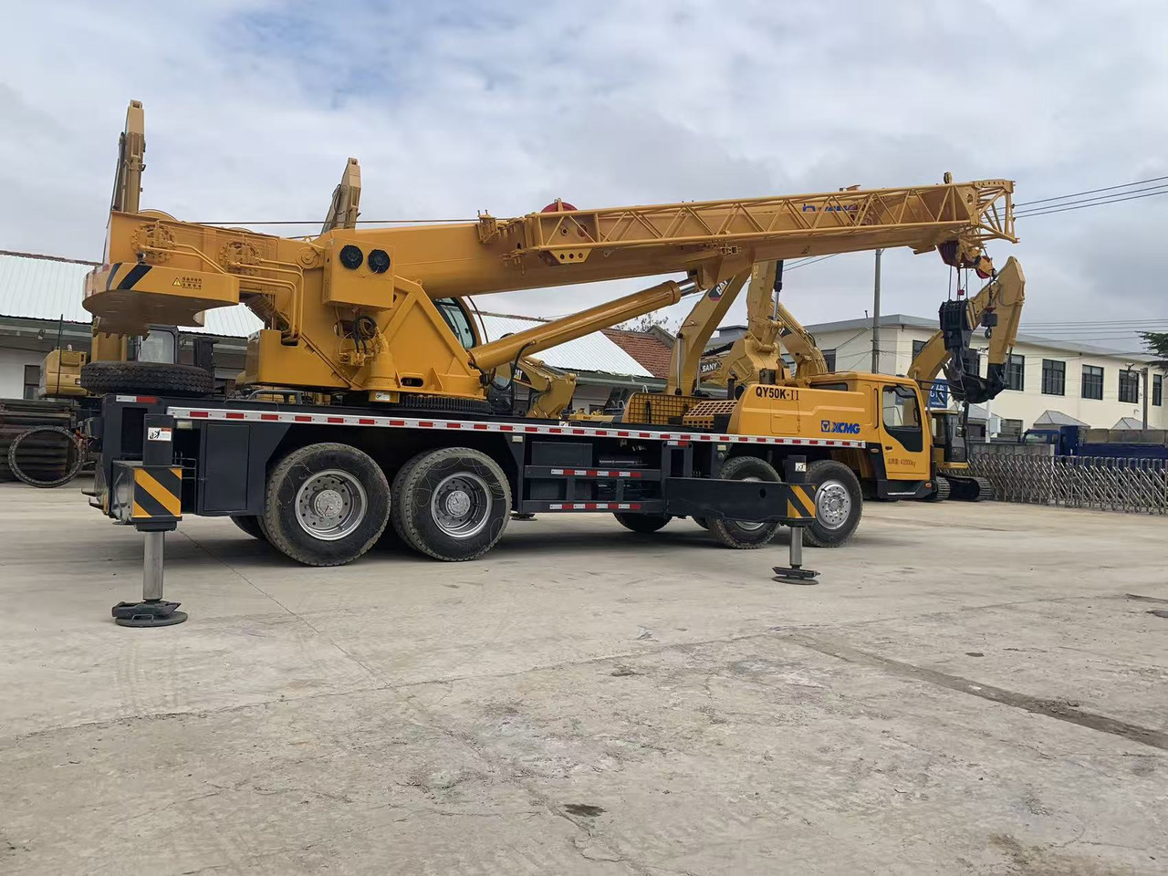 XCMG Truck Crane QY50K, QY65K, QY70K Good Price on Sale - Mobilkran: bild 3 XCMG Truck Crane QY50K, QY65K, QY70K Good Price on Sale - Mobilkran: bild 3