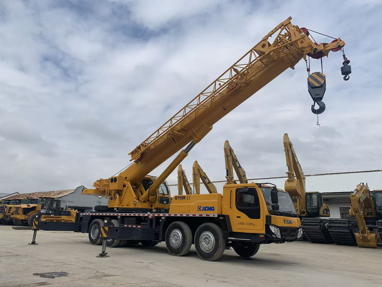 XCMG Truck Crane QY50K, QY65K, QY70K Good Price on Sale - Mobilkran: bild 5 XCMG Truck Crane QY50K, QY65K, QY70K Good Price on Sale - Mobilkran: bild 5
