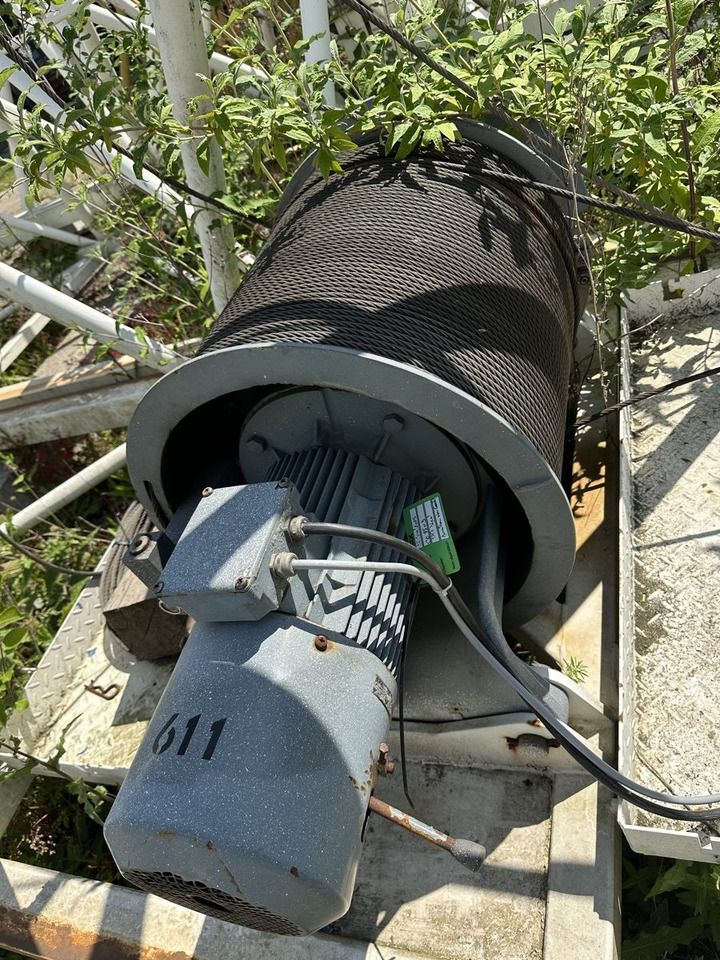 LIEBHERR 280 EC-H 12 Litronic slewing part - Lyftkran: bild 4 LIEBHERR 280 EC-H 12 Litronic slewing part - Lyftkran: bild 4