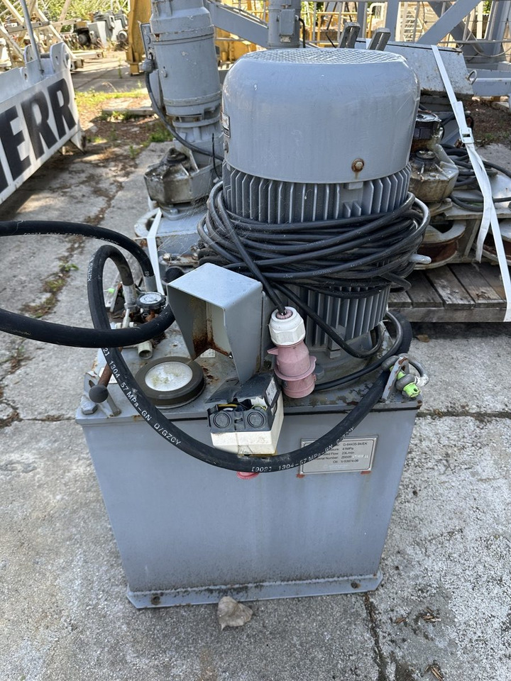 POTAIN T60A telescopic cage - Tornkran: bild 5 POTAIN T60A telescopic cage - Tornkran: bild 5