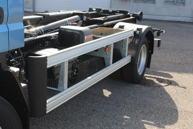 FUSO eCanter 9C18E - Lastväxlare lastbil: bild 3 FUSO eCanter 9C18E - Lastväxlare lastbil: bild 3