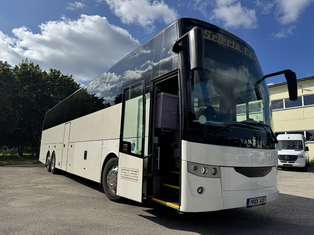 Van Hool EX17H - Turistbuss: bild 1 Van Hool EX17H - Turistbuss: bild 1