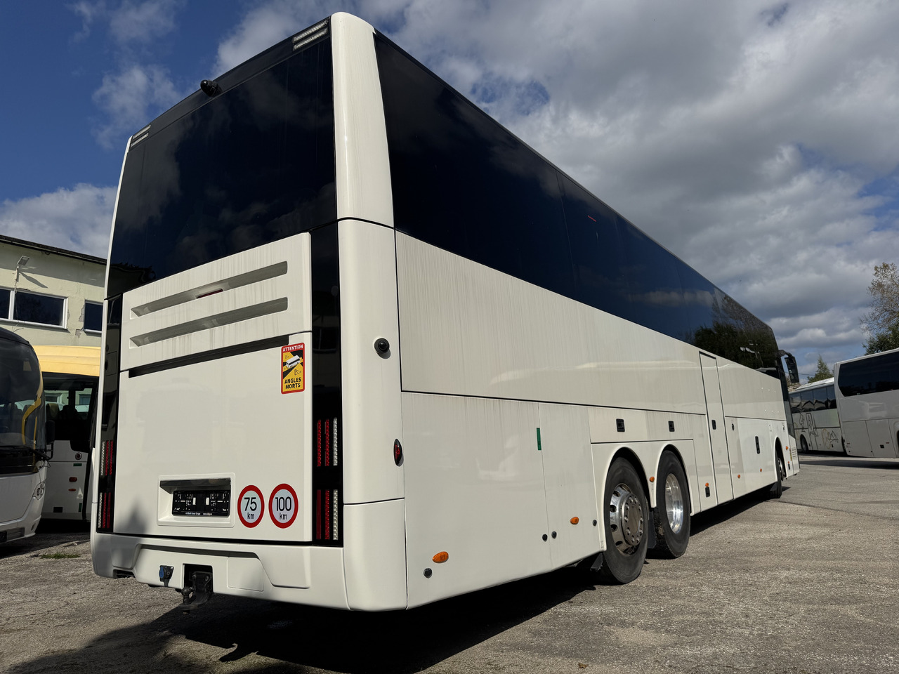Van Hool EX17H - Turistbuss: bild 2 Van Hool EX17H - Turistbuss: bild 2