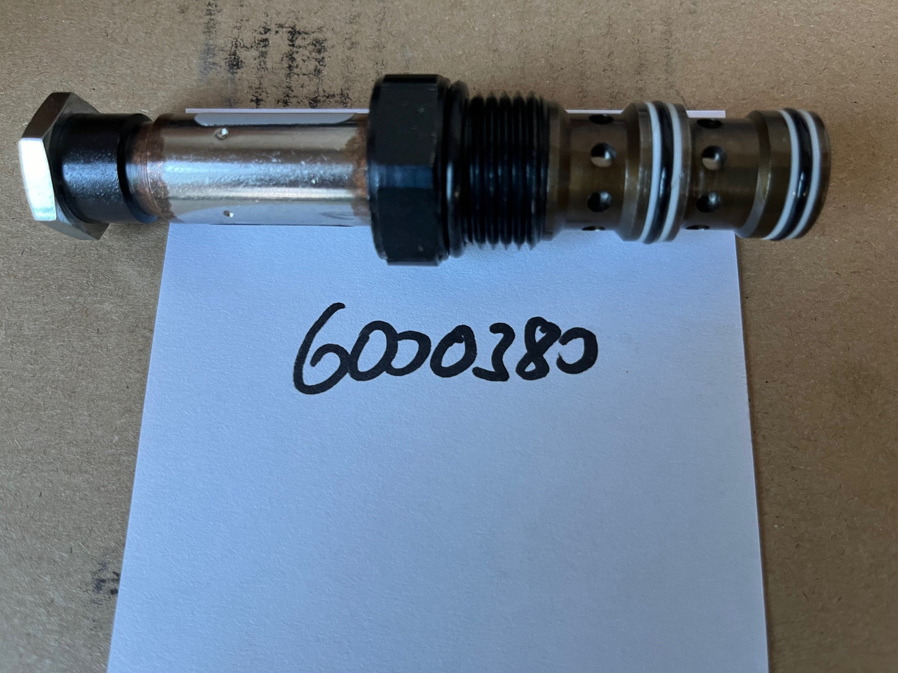 O&K Terex Valve 6000380 1455218 533-7208 - Reservdelar för Grävmaskin: bild 1 O&K Terex Valve 6000380 1455218 533-7208 - Reservdelar för Grävmaskin: bild 1