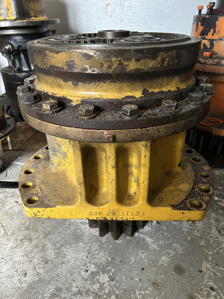 Komatsu PC210 - Svängmotor för Grävmaskin: bild 1 Komatsu PC210 - Svängmotor för Grävmaskin: bild 1