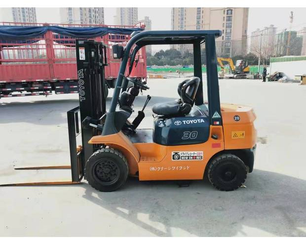 2019 Toyota 7FD30 - Motviktstruck: bild 1 2019 Toyota 7FD30 - Motviktstruck: bild 1