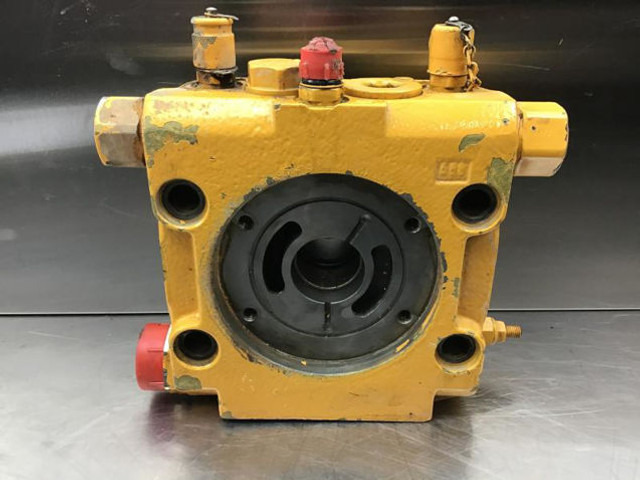 Liebherr Connecting Plate A4VG56 - Hydraulik: bild 1 Liebherr Connecting Plate A4VG56 - Hydraulik: bild 1