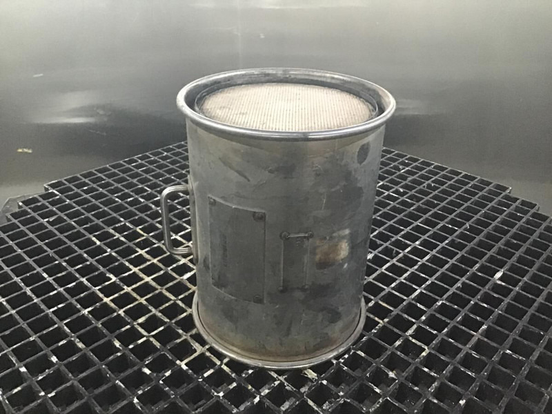 Liebherr Filter - Ljuddämpare: bild 1 Liebherr Filter - Ljuddämpare: bild 1