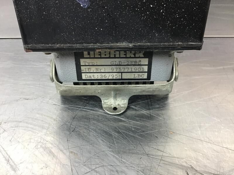 Liebherr Maxiumum Load Relay - Kontrollenhet: bild 3 Liebherr Maxiumum Load Relay - Kontrollenhet: bild 3