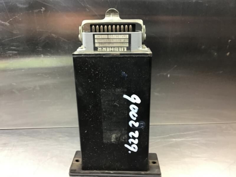 Liebherr Maxiumum Load Relay - Kontrollenhet: bild 2 Liebherr Maxiumum Load Relay - Kontrollenhet: bild 2