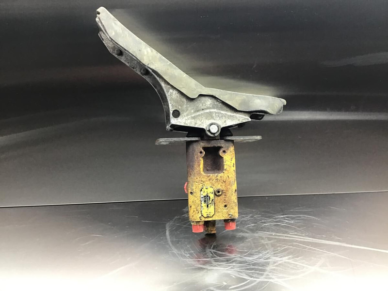 Liebherr Pilot Control Unit - Pedal: bild 1 Liebherr Pilot Control Unit - Pedal: bild 1