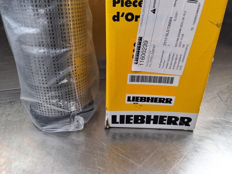 Liebherr R922 / R924 / R922 LC / R914 COMPACT / R920 LC / R920 NLC / R918 XLC / R918 LC / R918 NLC / R924 LC - Luftfilter: bild 2 Liebherr R922 / R924 / R922 LC / R914 COMPACT / R920 LC / R920 NLC / R918 XLC / R918 LC / R918 NLC / R924 LC - Luftfilter: bild 2