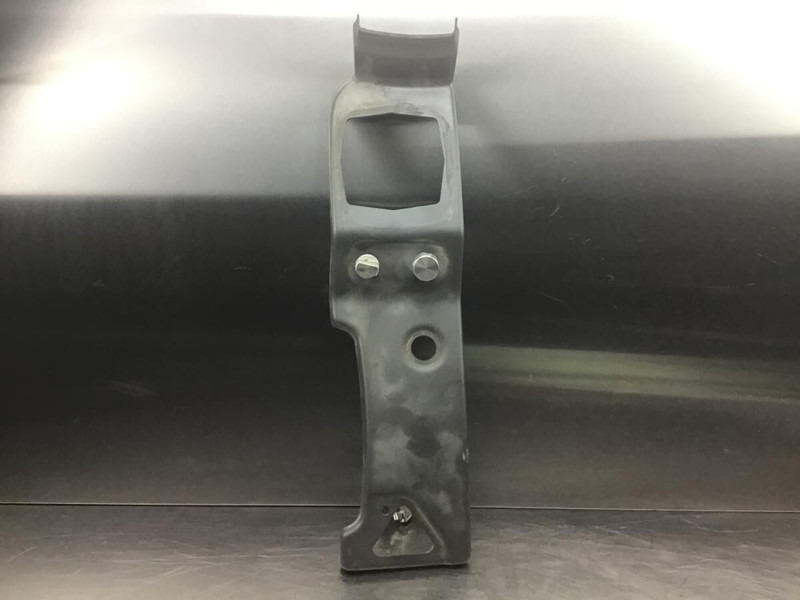 Liebherr R956 / R926 LC / R926 NLC - Stötfångare: bild 1 Liebherr R956 / R926 LC / R926 NLC - Stötfångare: bild 1