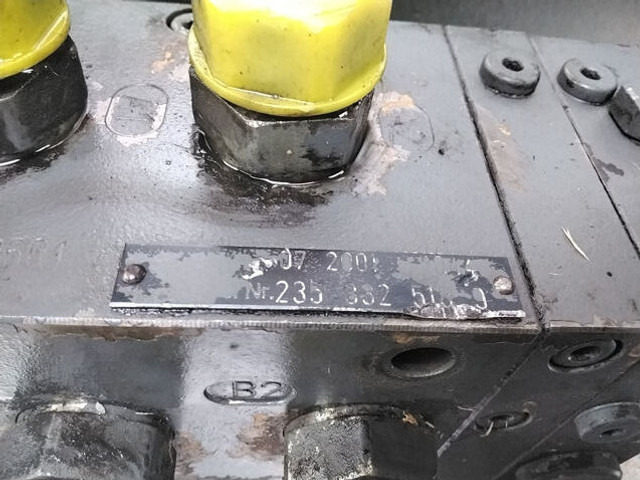 Liebherr Valve Block - Hydraulik: bild 4 Liebherr Valve Block - Hydraulik: bild 4