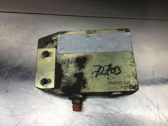 Liebherr Valve Distribution Block - Hydraulik: bild 4 Liebherr Valve Distribution Block - Hydraulik: bild 4