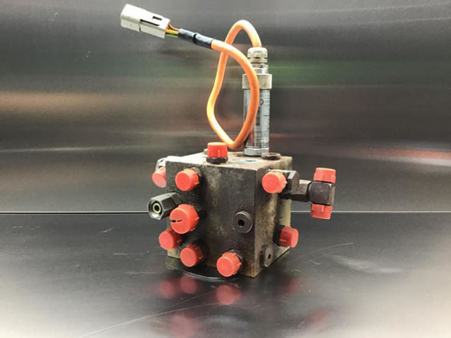 Liebherr Valve Distribution Block - Hydraulik: bild 3 Liebherr Valve Distribution Block - Hydraulik: bild 3