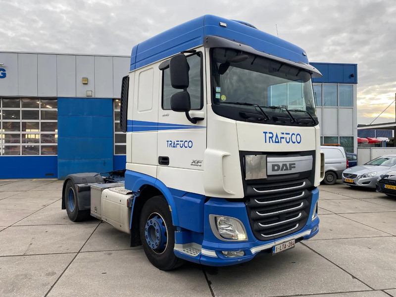 DAF XF 106.440 SC / ADR / Stand Airco / PTO - Dragbil: bild 3 DAF XF 106.440 SC / ADR / Stand Airco / PTO - Dragbil: bild 3