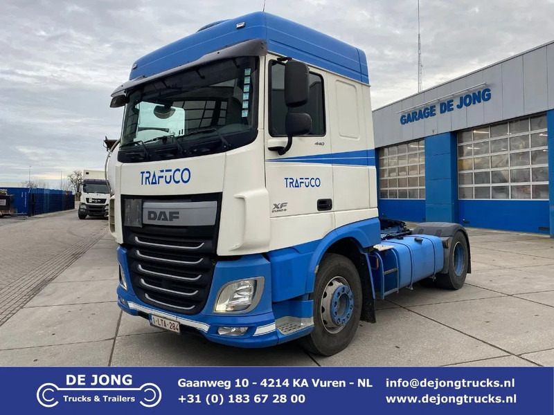 DAF XF 106.440 SC / ADR / Stand Airco / PTO - Dragbil: bild 1 DAF XF 106.440 SC / ADR / Stand Airco / PTO - Dragbil: bild 1
