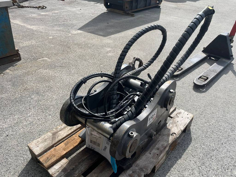 SMP ST28 / FOC70 - Redskapsfäste för Byggmaskiner: bild 5 SMP ST28 / FOC70 - Redskapsfäste för Byggmaskiner: bild 5