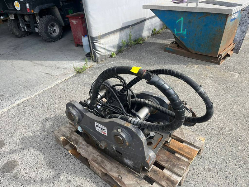 SMP ST28 / FOC70 - Redskapsfäste för Byggmaskiner: bild 3 SMP ST28 / FOC70 - Redskapsfäste för Byggmaskiner: bild 3