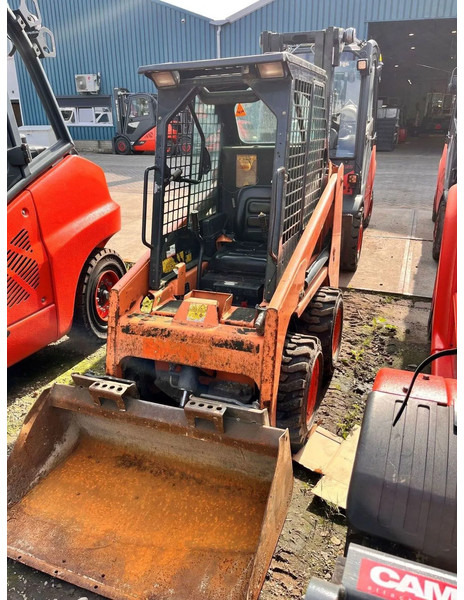 Bobcat S70 - Kompaktlastare/ Slirstyrda lastare: bild 1 Bobcat S70 - Kompaktlastare/ Slirstyrda lastare: bild 1