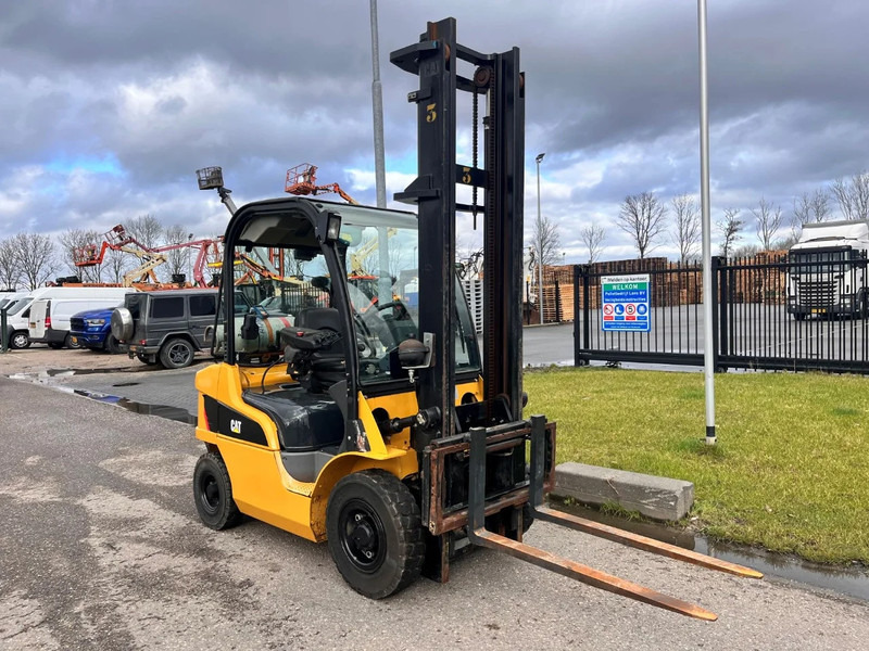 Caterpillar GP25N - Gasoltruck: bild 3 Caterpillar GP25N - Gasoltruck: bild 3