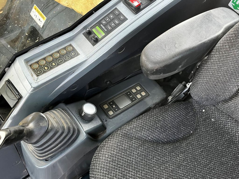 Bandgrävare Hyundai Robex 235LCR-9A: bild 17 Bandgrävare Hyundai Robex 235LCR-9A: bild 17