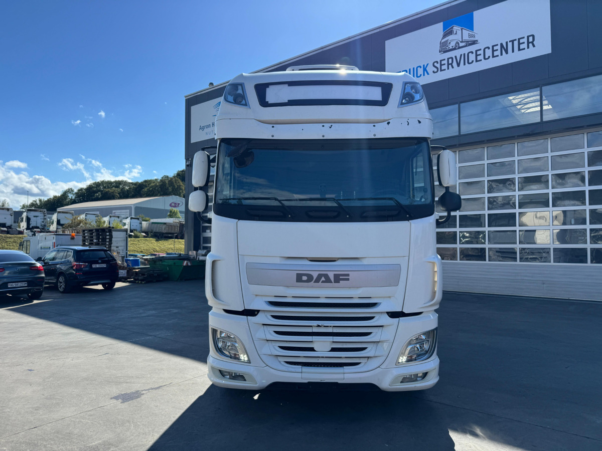 DAF XF460 4x2 - Dragbil: bild 2 DAF XF460 4x2 - Dragbil: bild 2