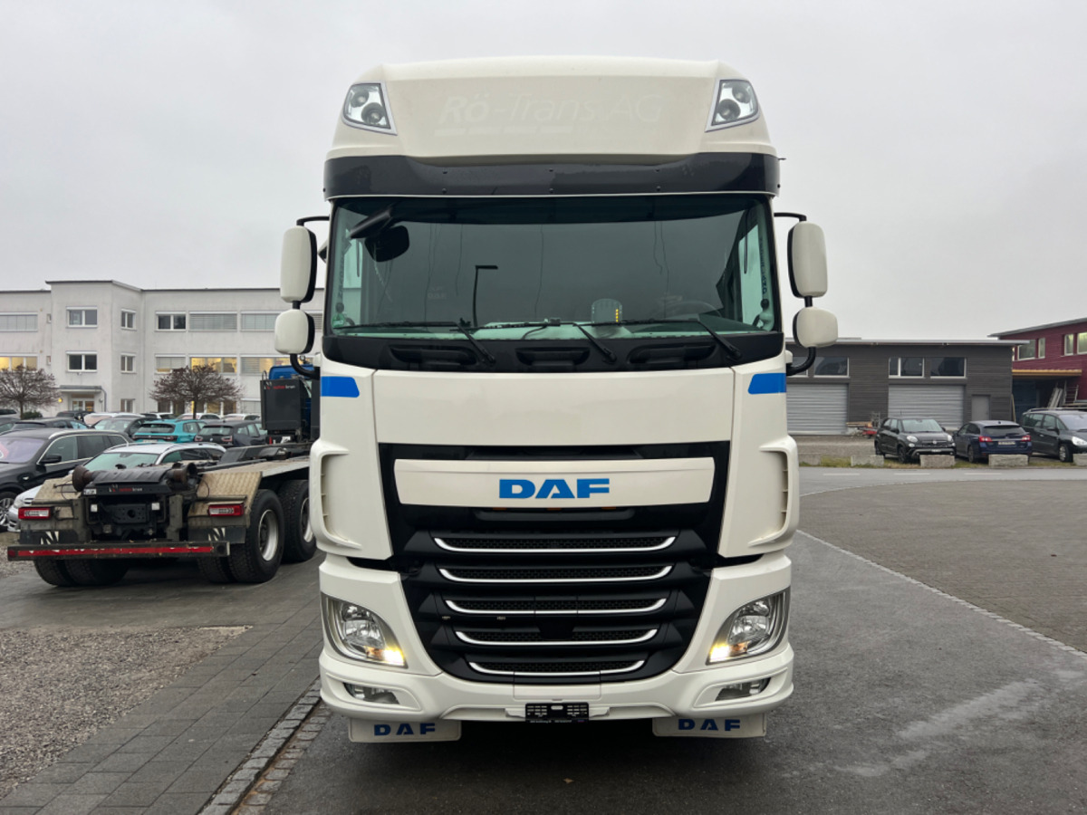 DAF XF460 SUPERSPACE - Dragbil: bild 2 DAF XF460 SUPERSPACE - Dragbil: bild 2