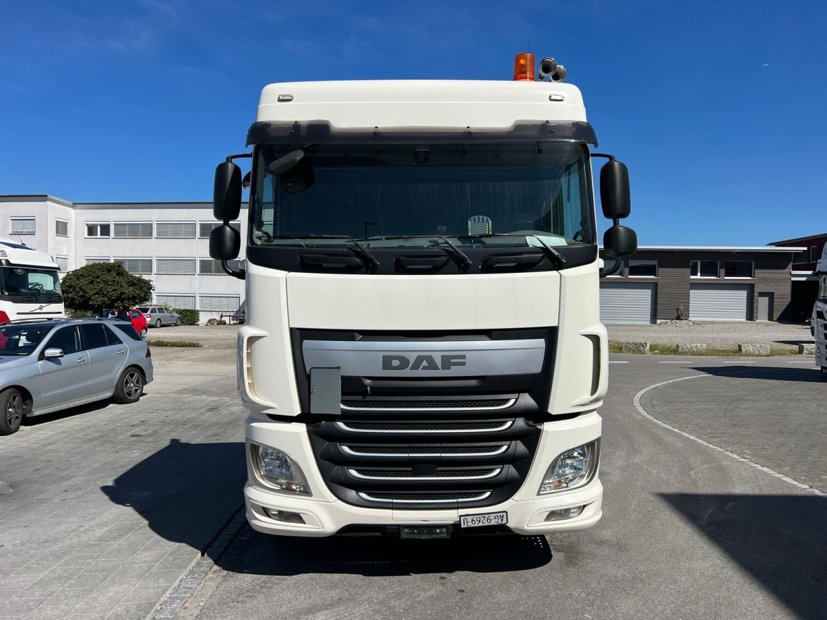DAF XF510 6x2 - Dragbil: bild 2 DAF XF510 6x2 - Dragbil: bild 2