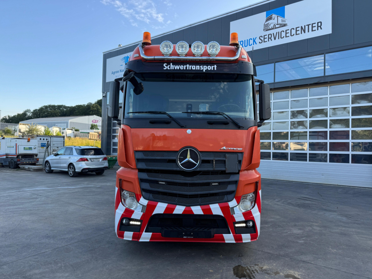 MERCEDES Actros 3358 6x4 120T - Dragbil: bild 2 MERCEDES Actros 3358 6x4 120T - Dragbil: bild 2