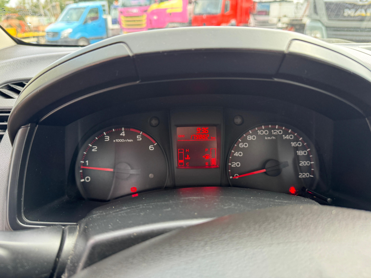 Pickup ISUZU ATF S86 2.5Diesel 4x4: bild 13