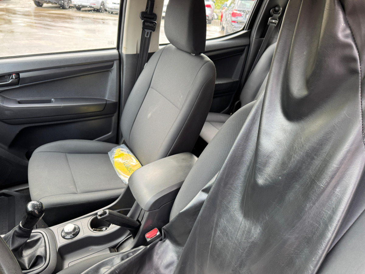 Pickup ISUZU ATF S86 2.5Diesel 4x4: bild 11