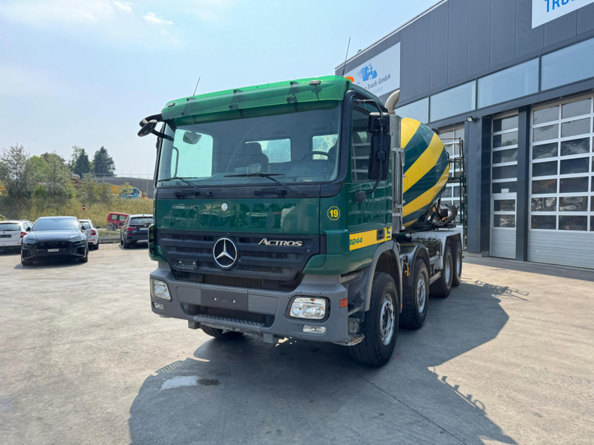 MERCEDES Actros 3244 8x4 Liebherr 9m3 - Betongbil: bild 1 MERCEDES Actros 3244 8x4 Liebherr 9m3 - Betongbil: bild 1