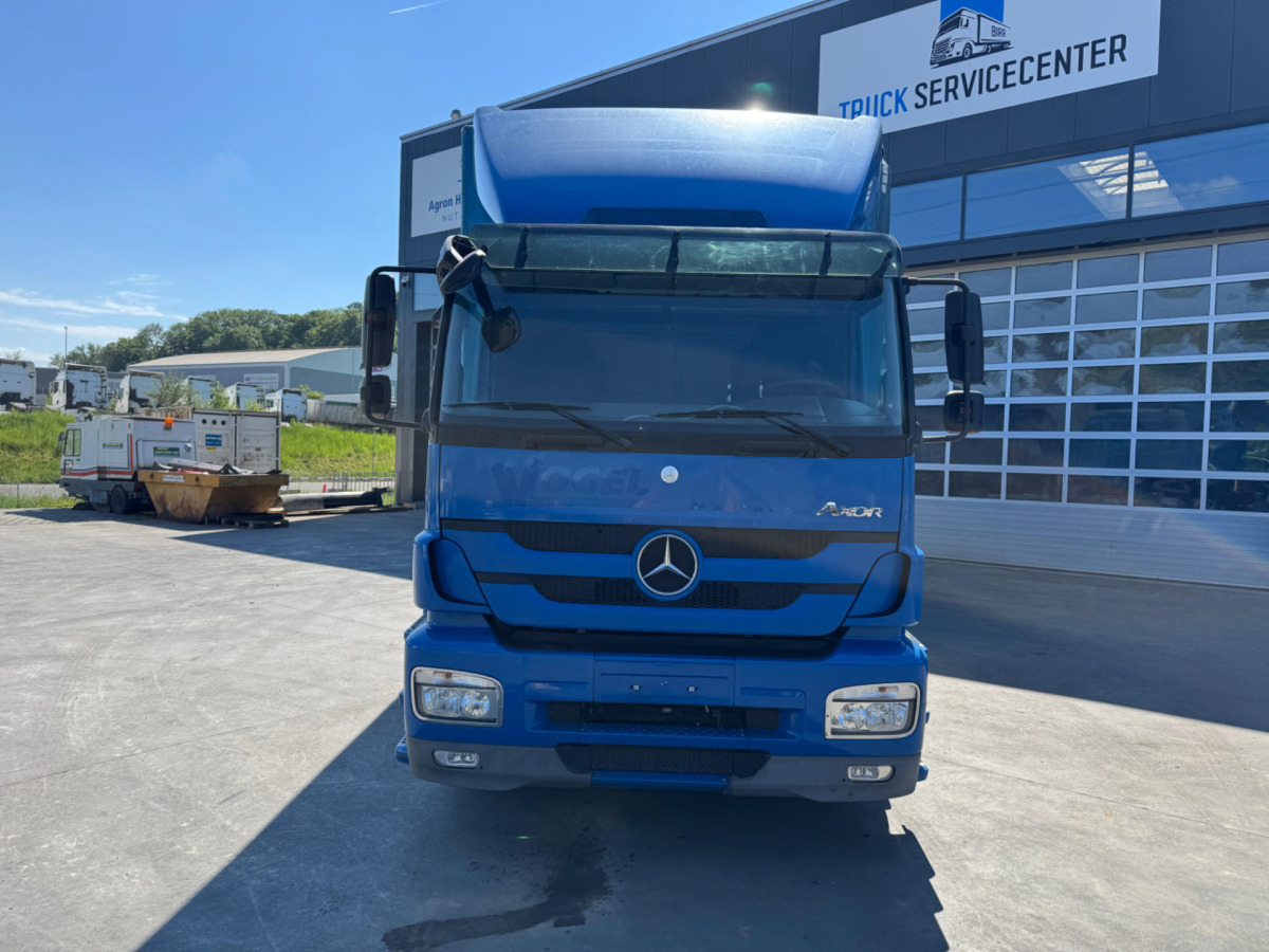 MERCEDES Axor 1833 4x2 - Kapellbil: bild 2 MERCEDES Axor 1833 4x2 - Kapellbil: bild 2