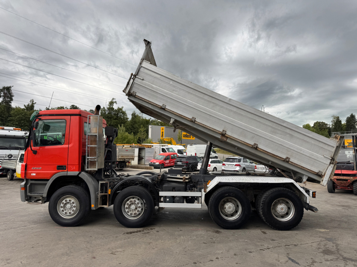 MERCEDES BENZ ACTROS 3246 C3390 - Tippbil lastbil: bild 2 MERCEDES BENZ ACTROS 3246 C3390 - Tippbil lastbil: bild 2